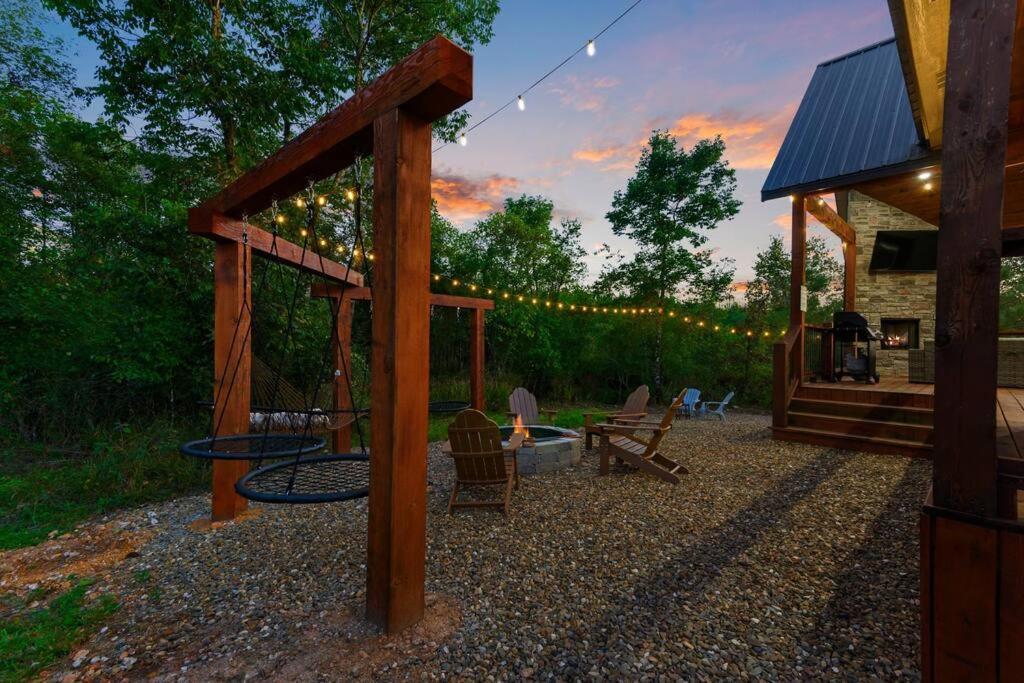 Вилла Under The Stars - Secluded, Hot Tub, Firepit, Games Брокен-Боу Экстерьер фото