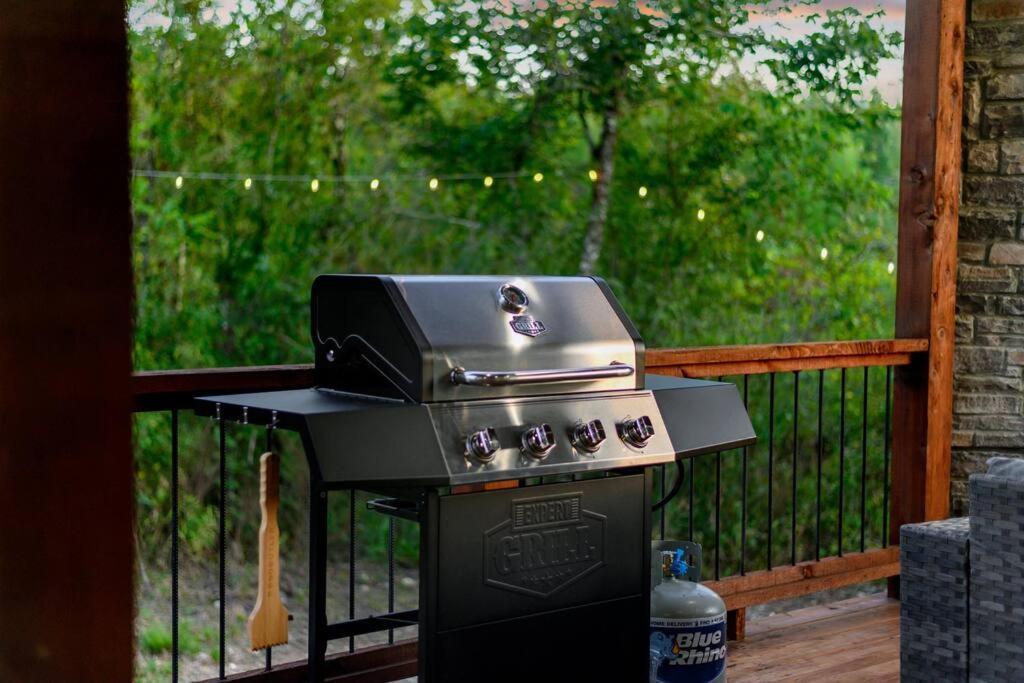 Вилла Under The Stars - Secluded, Hot Tub, Firepit, Games Брокен-Боу Экстерьер фото