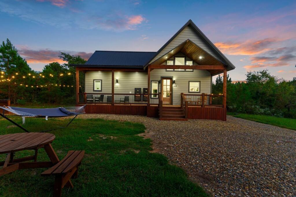 Вилла Under The Stars - Secluded, Hot Tub, Firepit, Games Брокен-Боу Экстерьер фото