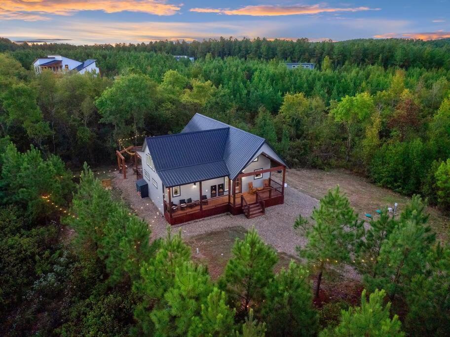 Вилла Under The Stars - Secluded, Hot Tub, Firepit, Games Брокен-Боу Экстерьер фото