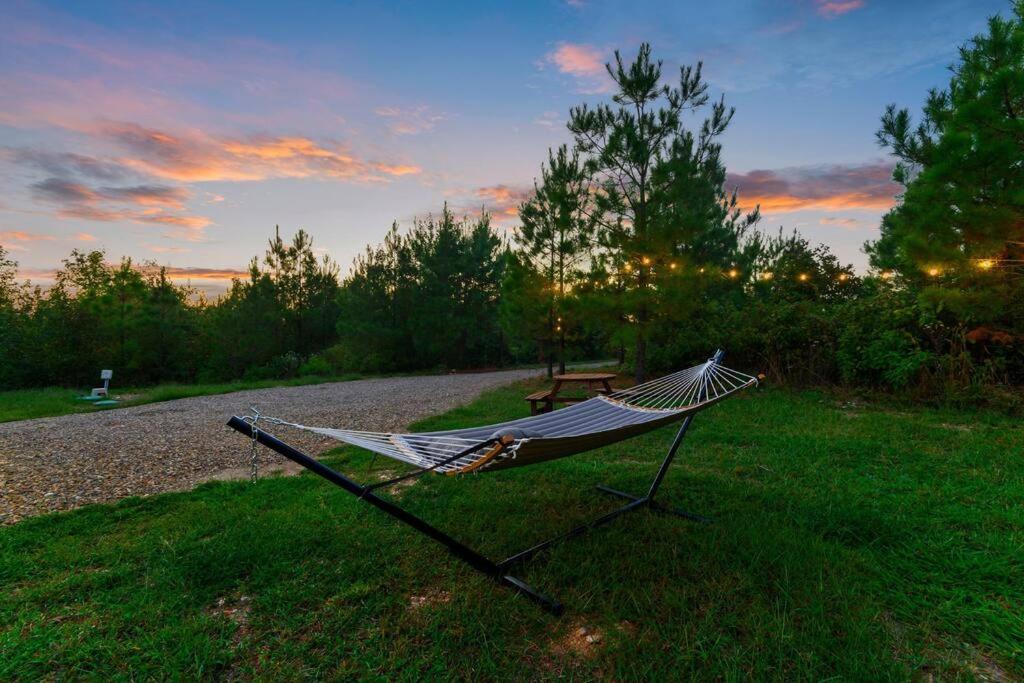 Вилла Under The Stars - Secluded, Hot Tub, Firepit, Games Брокен-Боу Экстерьер фото